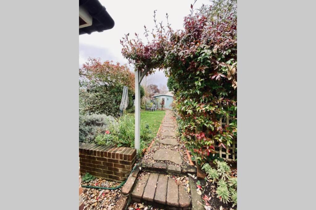 Angel Cottage, Boxgrove, Chichester - Relax And Unwind ภายนอก รูปภาพ